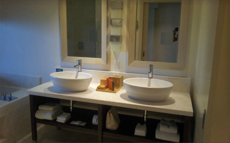 Bathroom Vanities with framed Mirrors